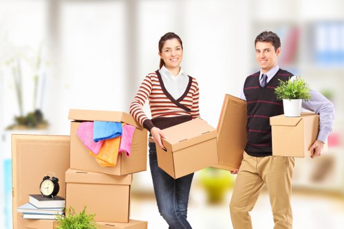 Packing fragile items for a Cowley flat move